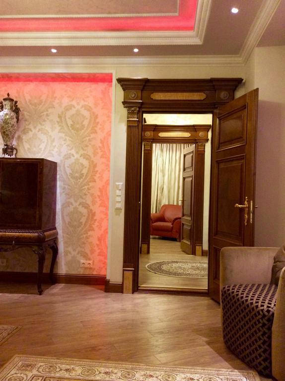 Luxury Pilies Avenue Apartment Вильнюс Экстерьер фото