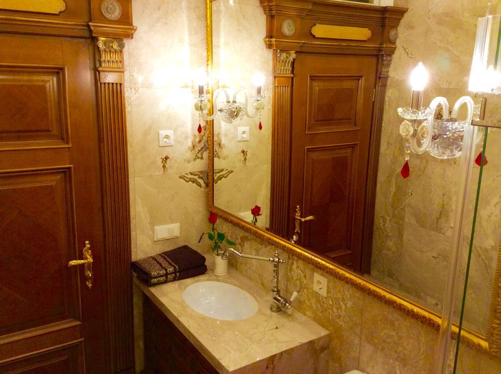 Luxury Pilies Avenue Apartment Вильнюс Экстерьер фото