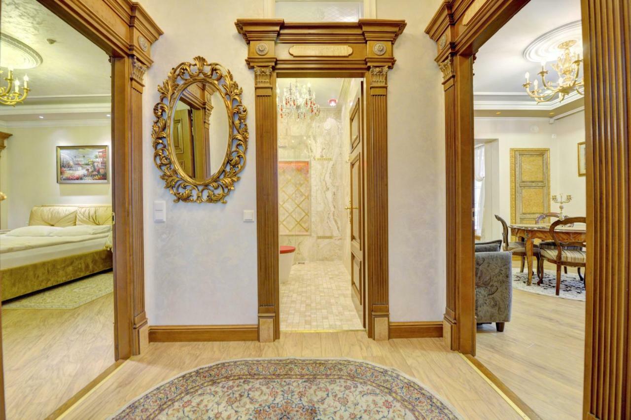 Luxury Pilies Avenue Apartment Вильнюс Экстерьер фото